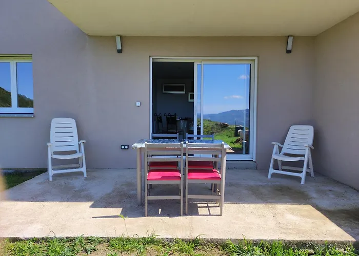 Grand F2 Vue Montagne *